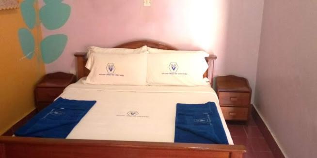 Miryams Village Inn Safari Lodge Sultan Hamud Kültér fotó